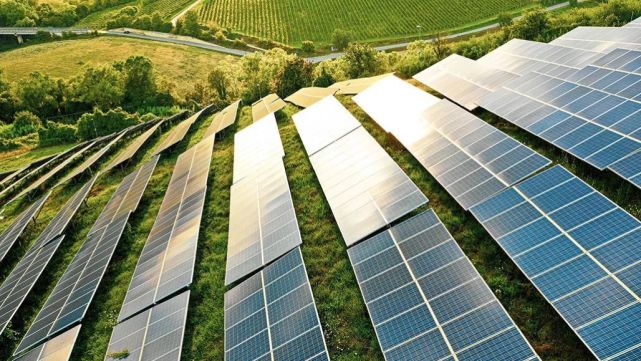 Những lợi thế của phát điện quang điện mặt trời trong bảo vệ môi trường là gì?